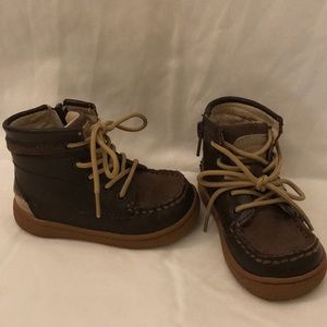 Toddler boy’s Livie and Luca boots sz 4